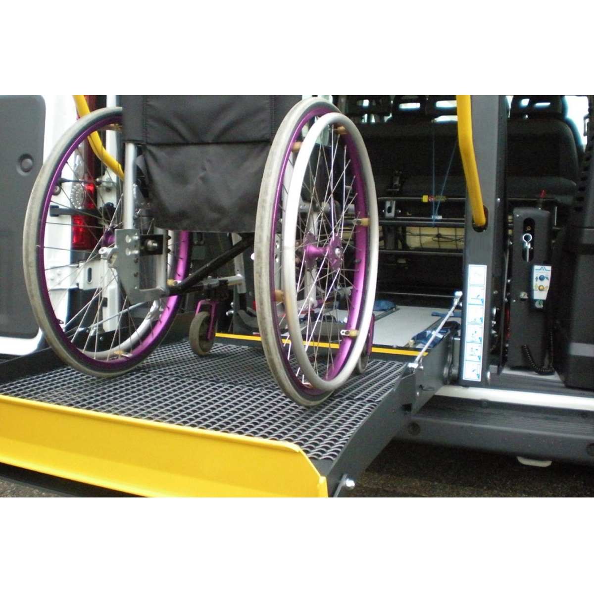 Regione Abruzzo e problemi trasporto diversamente abili foto