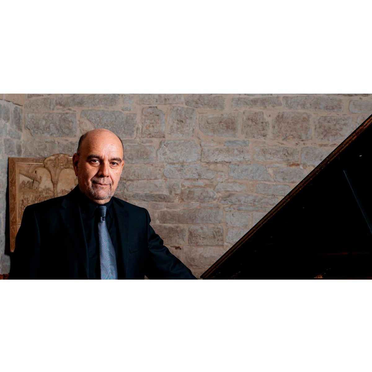 Pierluigi Camicia (pianoforte) presso il Teatro Massimo a Pescara 19 dicembre 2025 foto